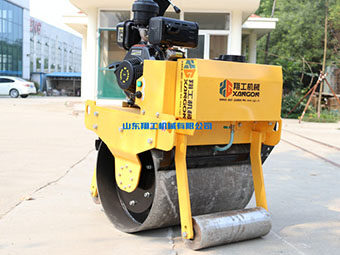 翔工小型壓路機(jī)：小身材，大力量