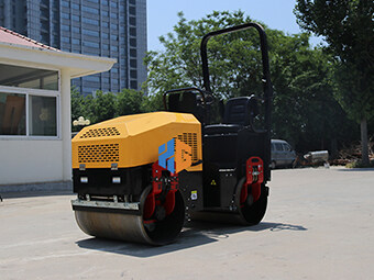 小型壓路機(jī)都有哪些特點(diǎn)呢？